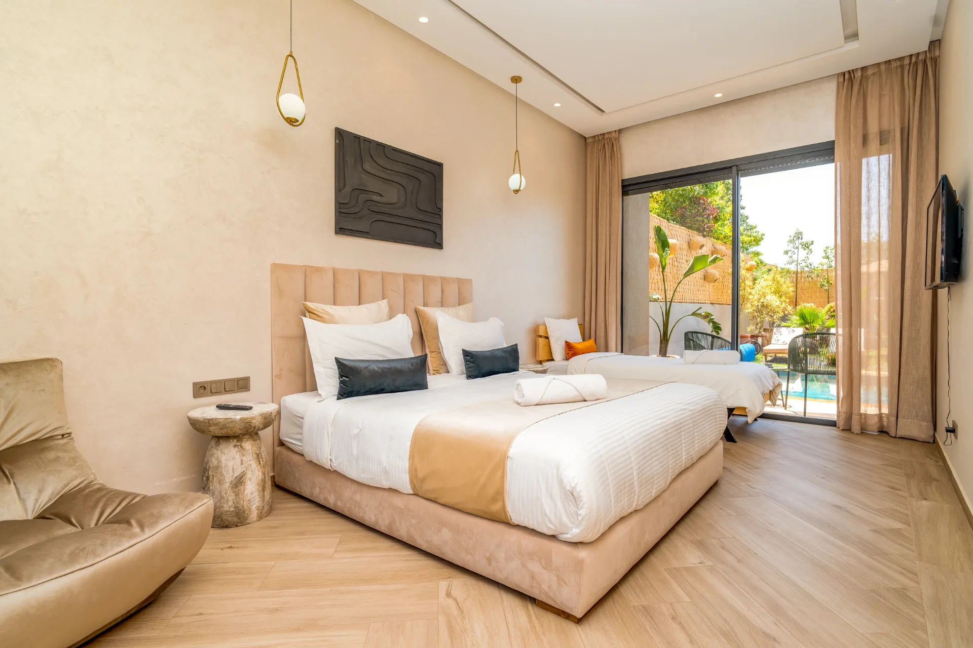 Salon lumineux d'une villa à Marrakech — photographe immobilier
