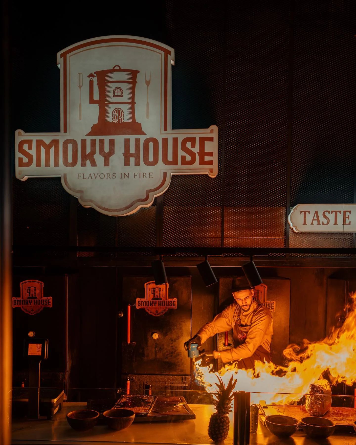 Photos & reels — Restaurant Smoky House Marrakech 3